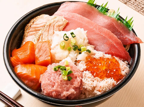 140.てんこ盛り丼-2 (large rice bowl)
